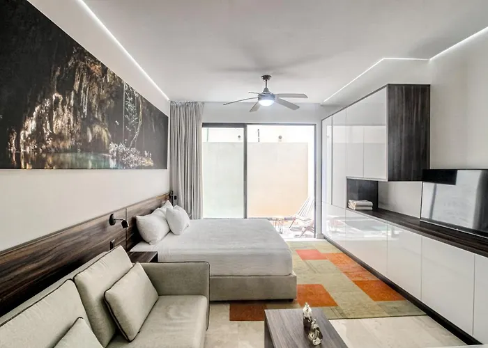Hotel Moonlight 002 At Aldea Zama *